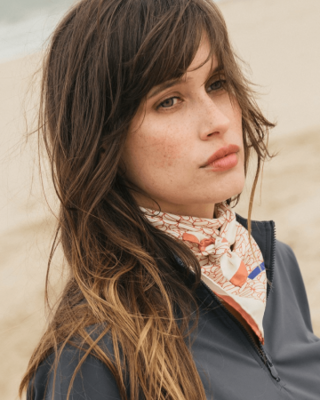 Scarves, chokers