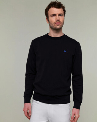 Sweatshirts and pullovers for men