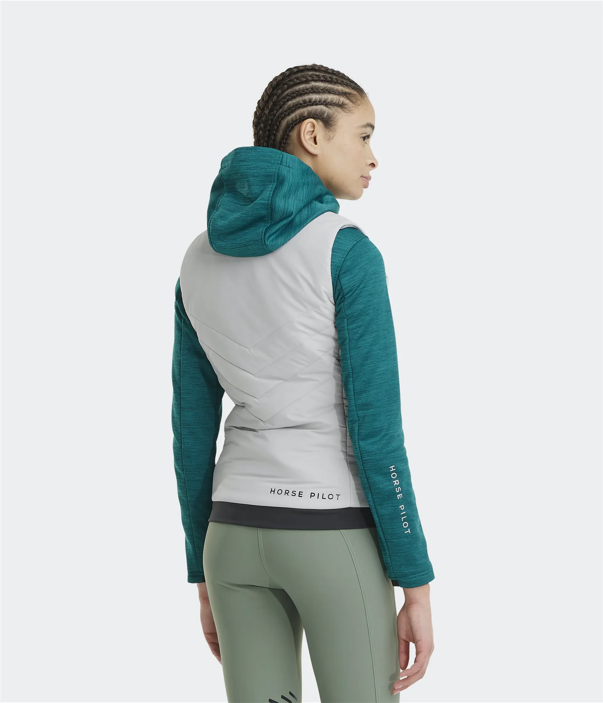 E-Kelvin Woman Horse Pilot Grey