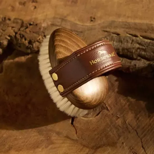Horseware Signature Face Brush