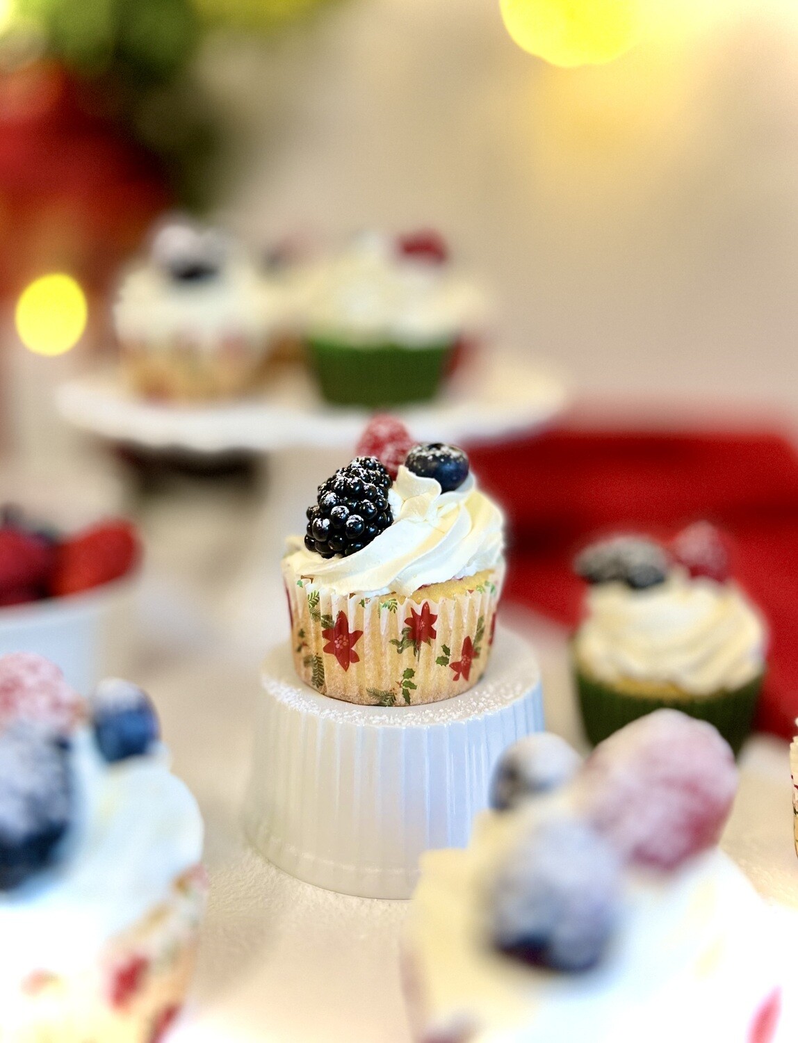 Loviana Cupcakes – Available by the Dozen
