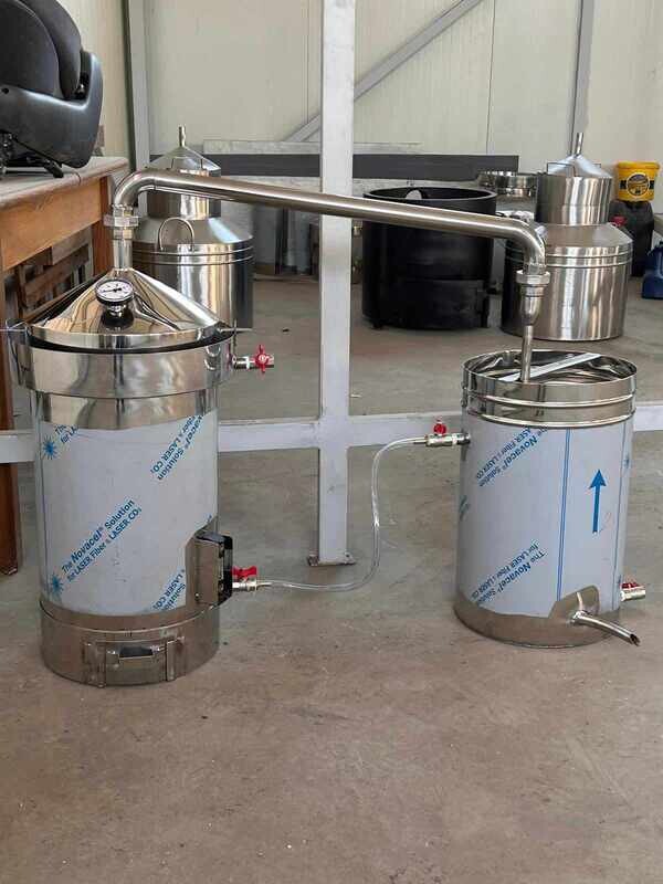 DESTYLATOR 40 LITROWY NA TABORET GAZOWY