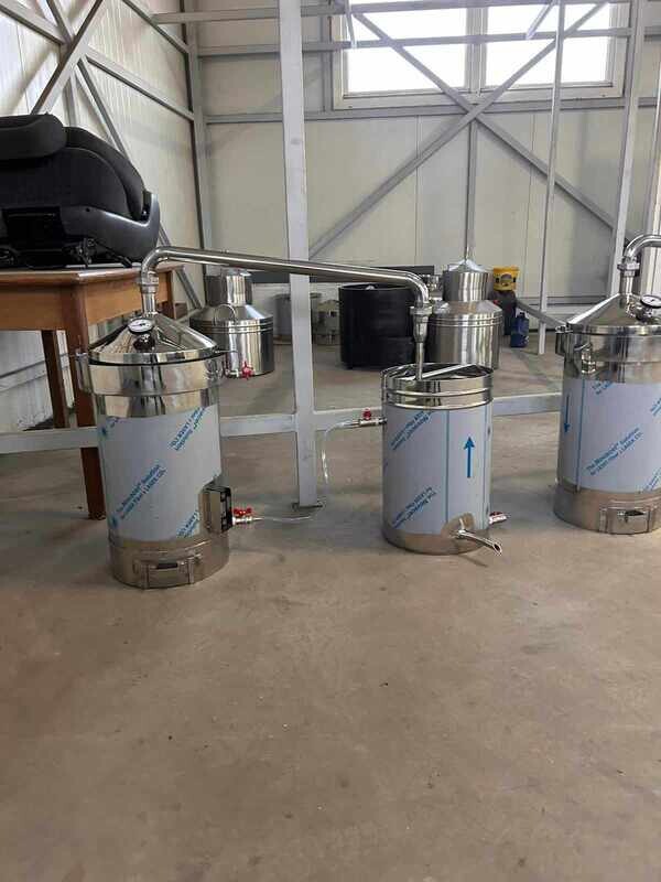 DESTYLATOR 40 LITROWY NA TABORET GAZOWY
