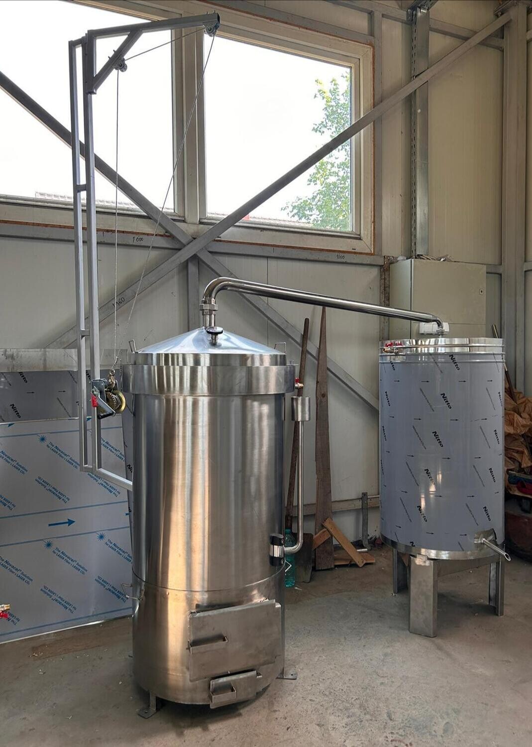 DESTYLATOR Z PALENISKIEM NIERDZEWNYM 60 LITRÓW
