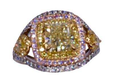 18KWG Natural Colored Diamonds Ring