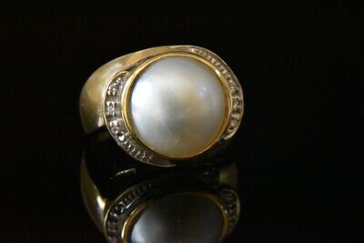 Mabe Pearl Diamond Ring with Diamonds in 14KYG