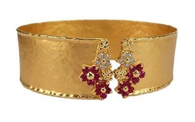 Merika Desert Gold Bracelet with Diamonds