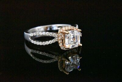 Semi-Mount Engagement ring with Diamonds in 18KTT – White Diamonds: 0.52ct