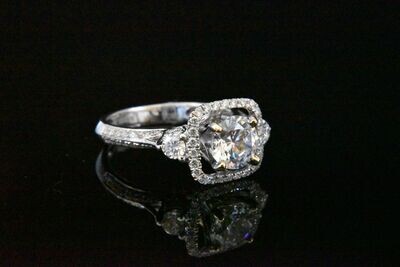 Semi-Mount Engagement ring with Diamonds in 18KWG – White Diamonds: 0.69ct