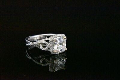 Semi-Mount Engagement ring with Diamonds in 18KWG – White Diamonds: 0.40ct