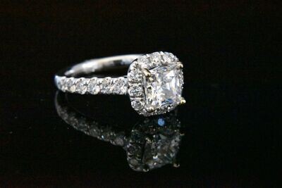 Semi-Mount Engagement ring with Diamonds in 18KWG – White Diamonds: 0.81ct
