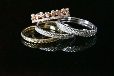 Diamond stackable Bands in 14K3T – White Diamonds: 0.94Ct