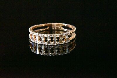 Diamond Ring in 14KRG – Diamonds: 0.31Ct