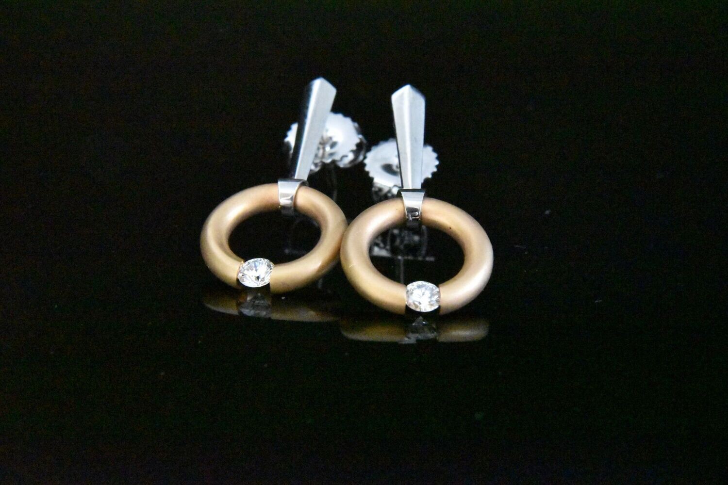 Diamonds Earrings in Platinum and 18KRG
