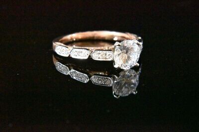 Semi-Mount Engagement ring with Diamonds in 14KTT – White Diamonds: 0.46ct