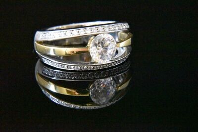 Semi-Mount Engagement ring with Diamonds in 18KTT – White Diamonds: 0.31ct