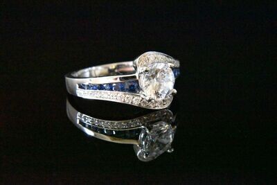 Semi-Mount Engagement ring with Diamonds in 14KWG – White Diamonds: 0.52ct
