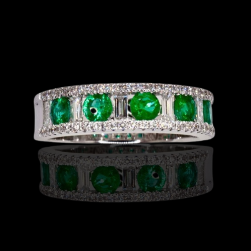 18KWG Diamond and Emerald Band