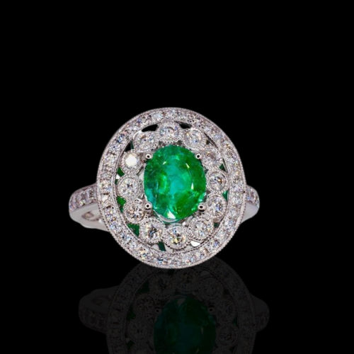 Diamond and Emerald Ring in 18KWG – White Diamonds: 0.61ct