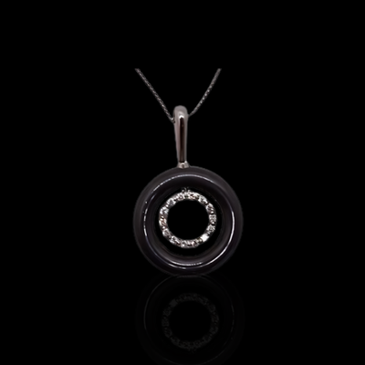 Diamonds Pendant in Platinum – With 14KWG Chain