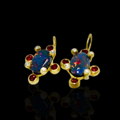 Diamonds and Australian Opal Earrings in 18KYG – Diamonds: 0.08Ct