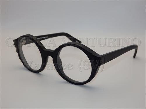 T BLACK 02