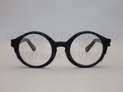 T BLACK 02