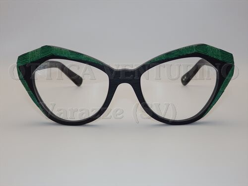 T BLACK 06