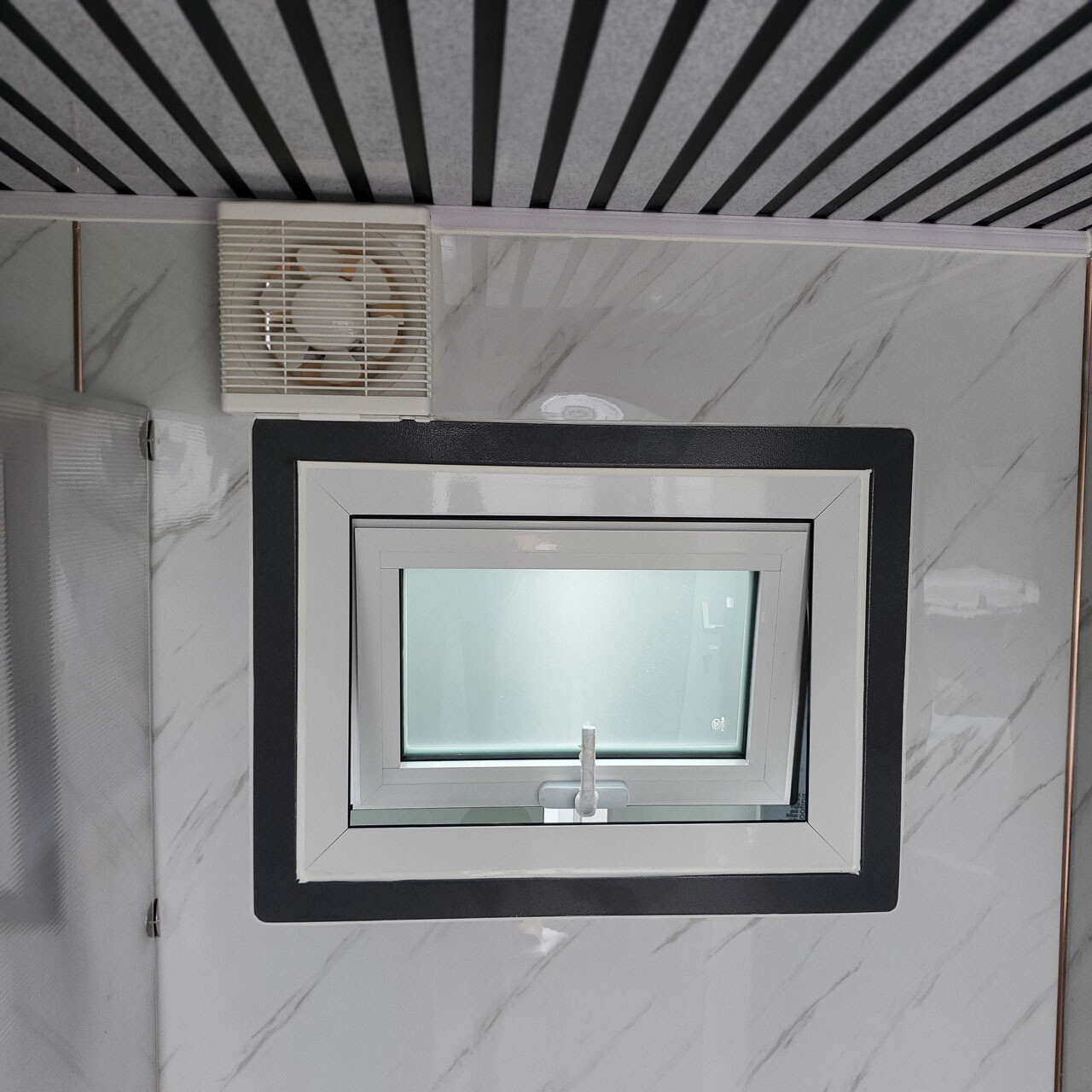 Portable Bathroom Unit - Toilet, Shower &amp; Vanity 01-A