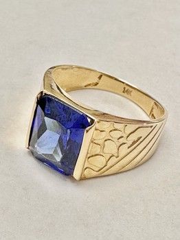Men&#39;s rings Blue/oval.14K Gold