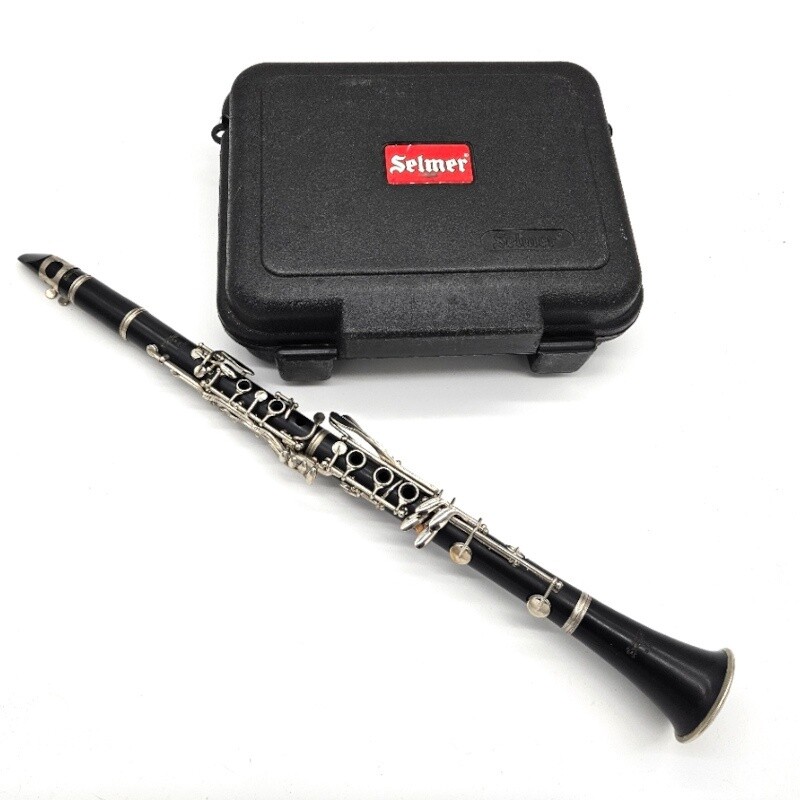 Selmer 1400 Student Clarinet