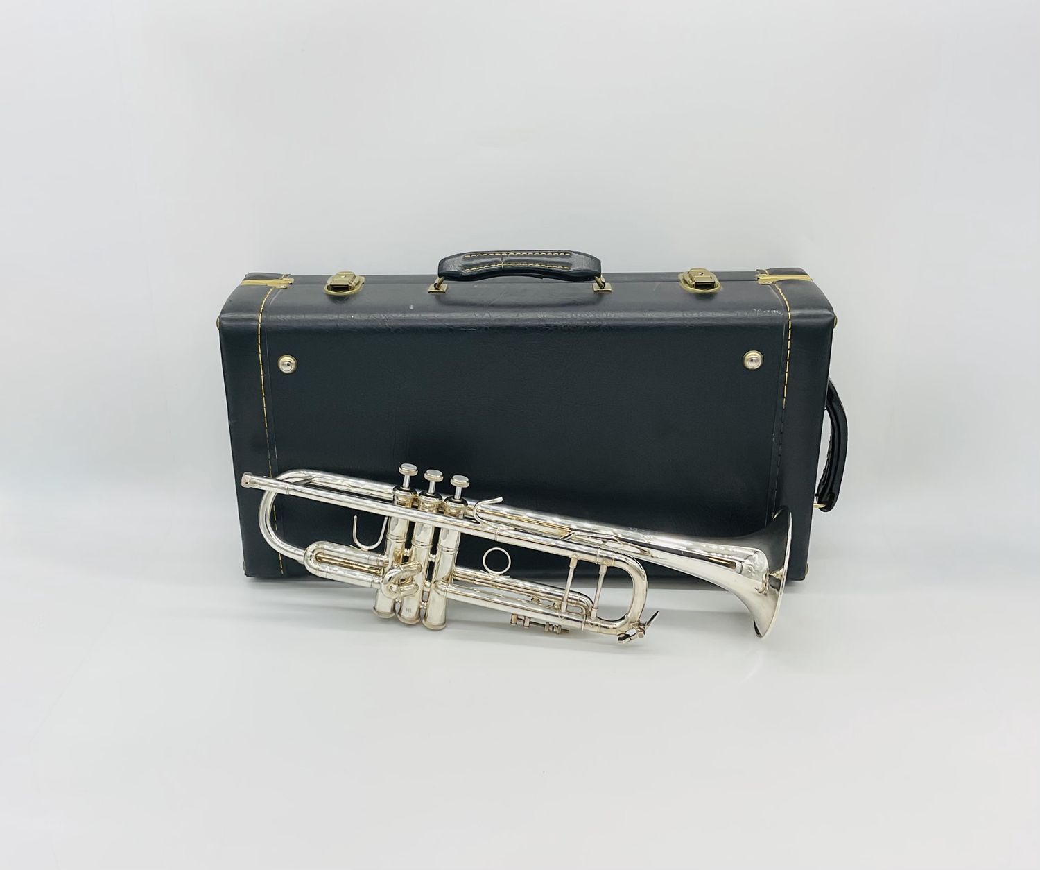 Bach Stradivarius 18043S Trumpet *used*