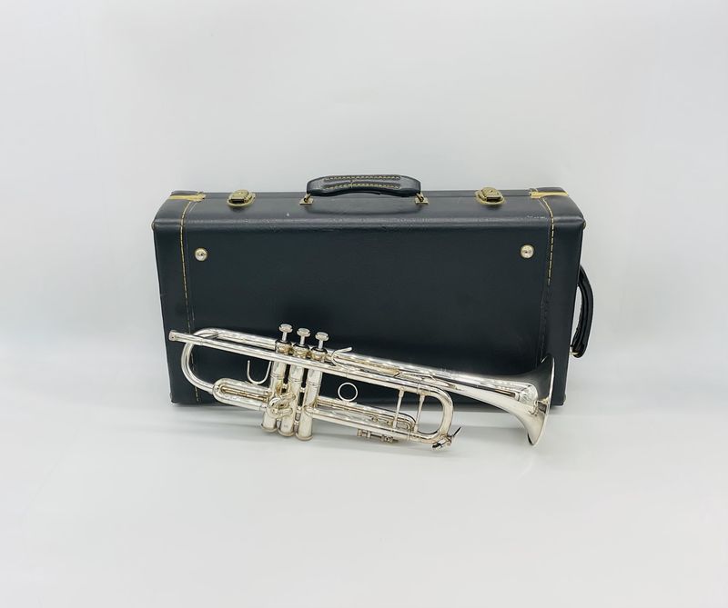 Bach Stradivarius 18043S Trumpet *used*