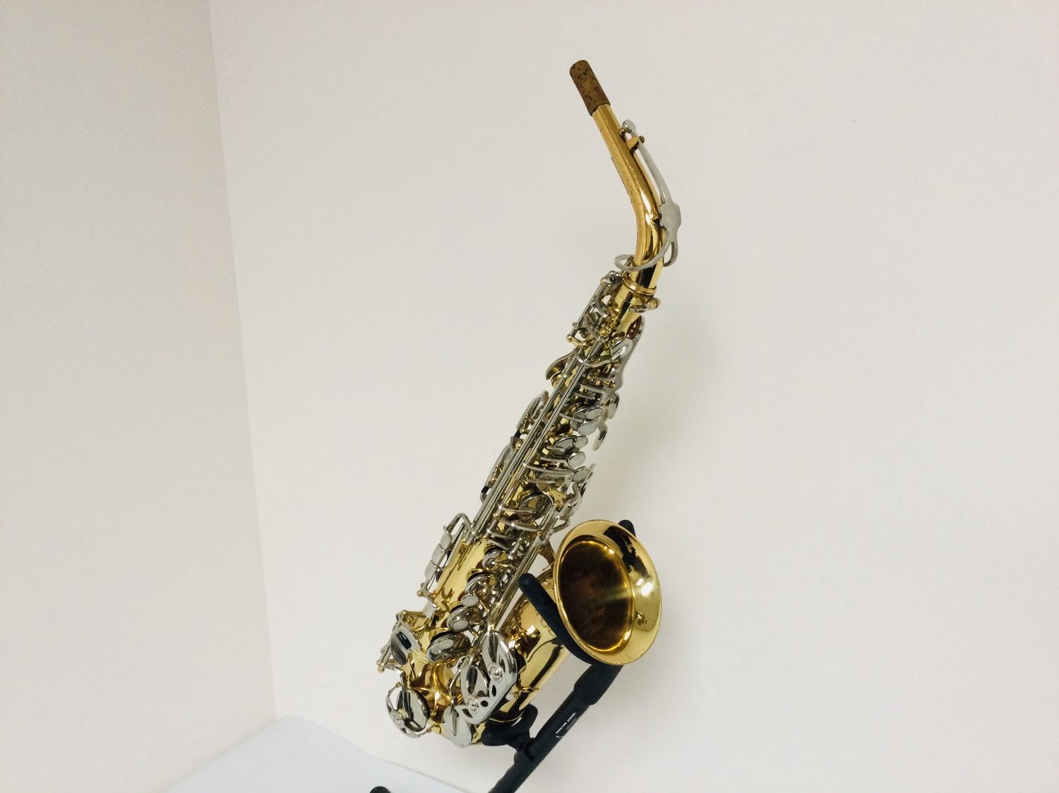 Vito Alto Saxophone *used* Vito Alto Saxophone *used*