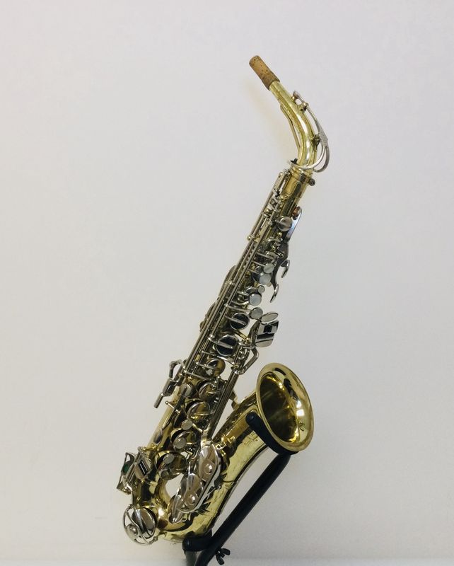 Bundy Alto Saxophone *used*