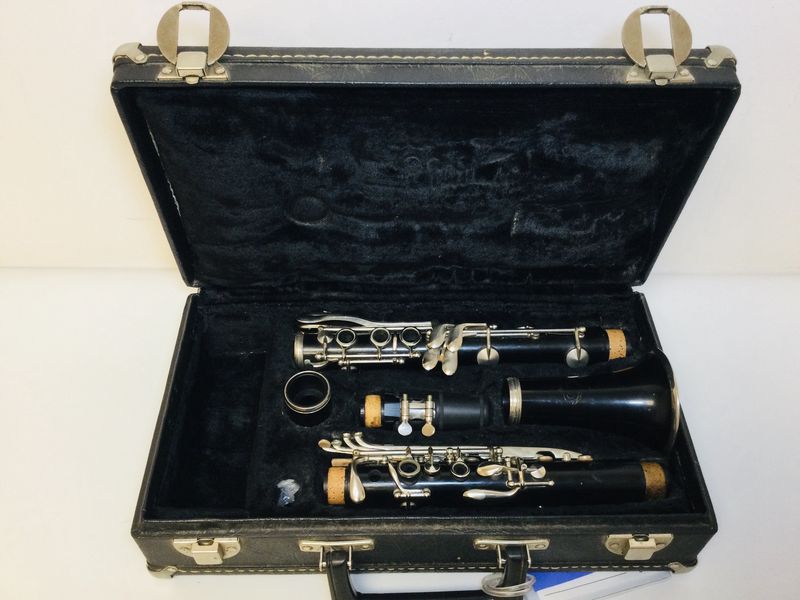 Conn 16 Student Clarinet *used*