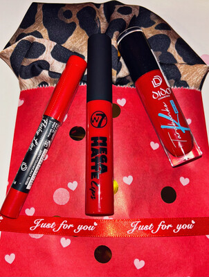 Valentines Day Gift Red Lips Set No2