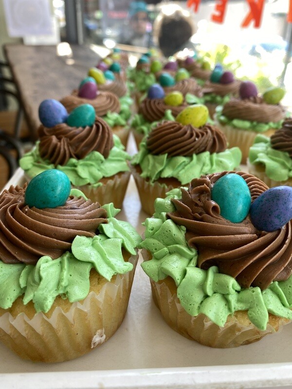 Easter Egg Nest Cupcakes