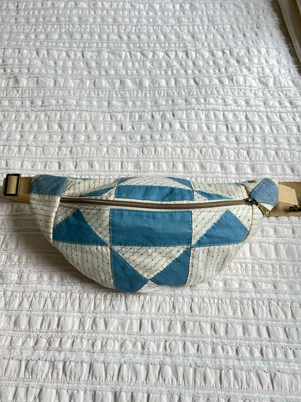 Dorthy Blue Belt Bag