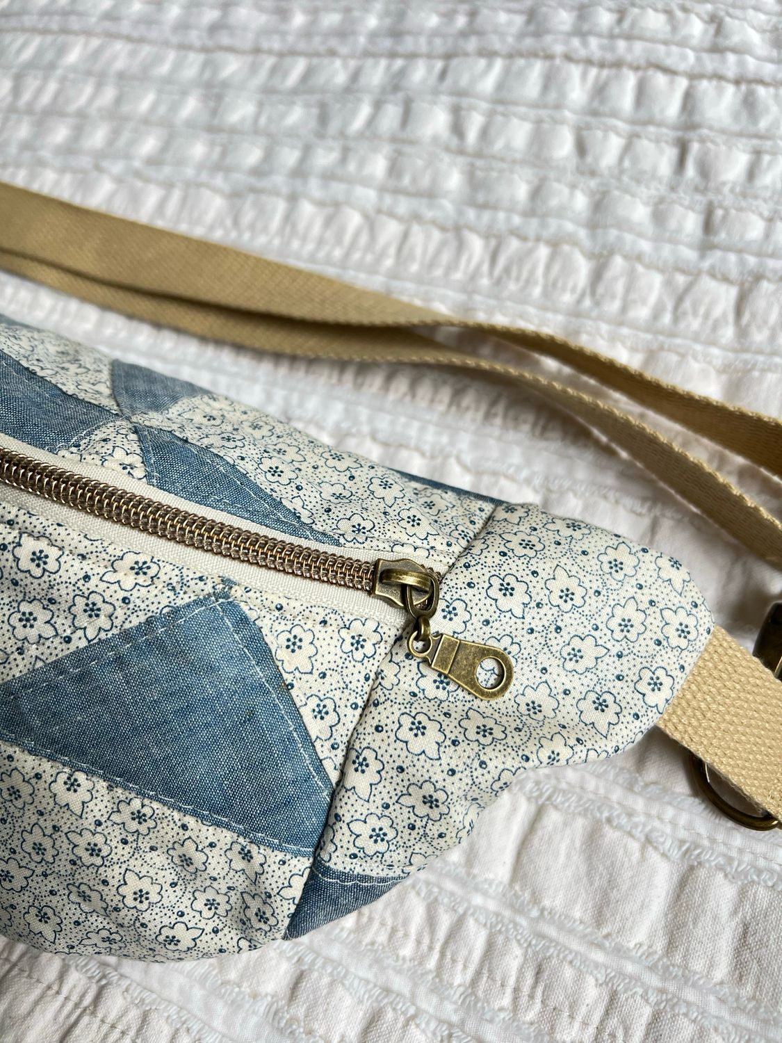 Dorthy Blue Belt Bag