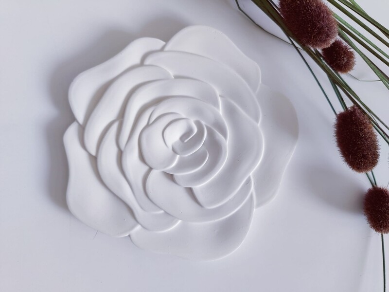 Rose Design Concrete Tray