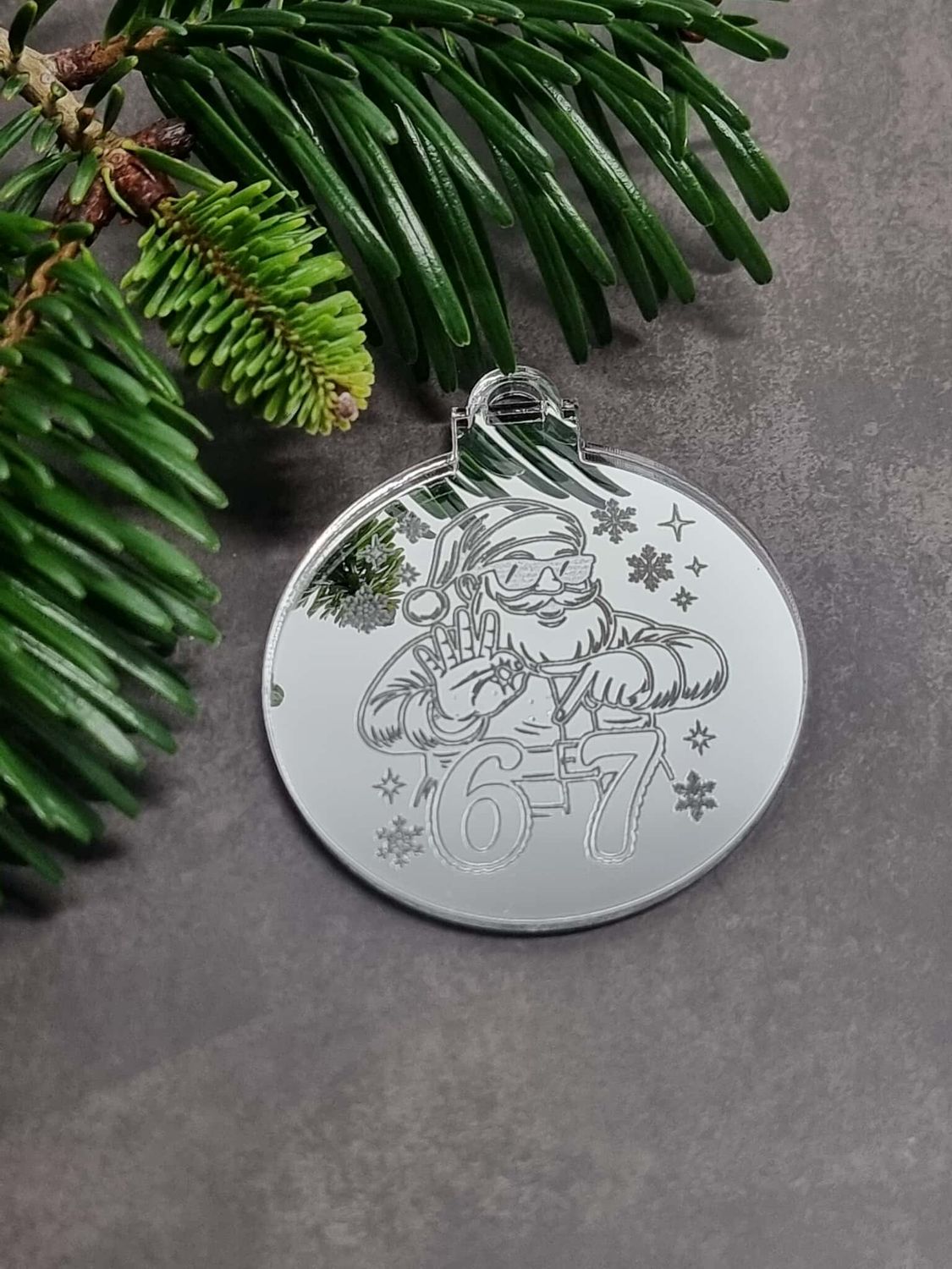 67 Santa 3mm Silver Mirrored Acrylic Medal