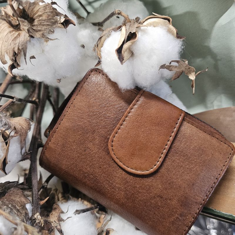 The Arlia Leather Ladies Wallet Cognac