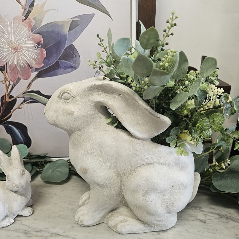 Jenson the Rabbit/Hare Planter Pot