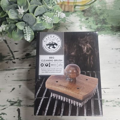 Maverick BBQ Cleaning Brush Acacia Wood