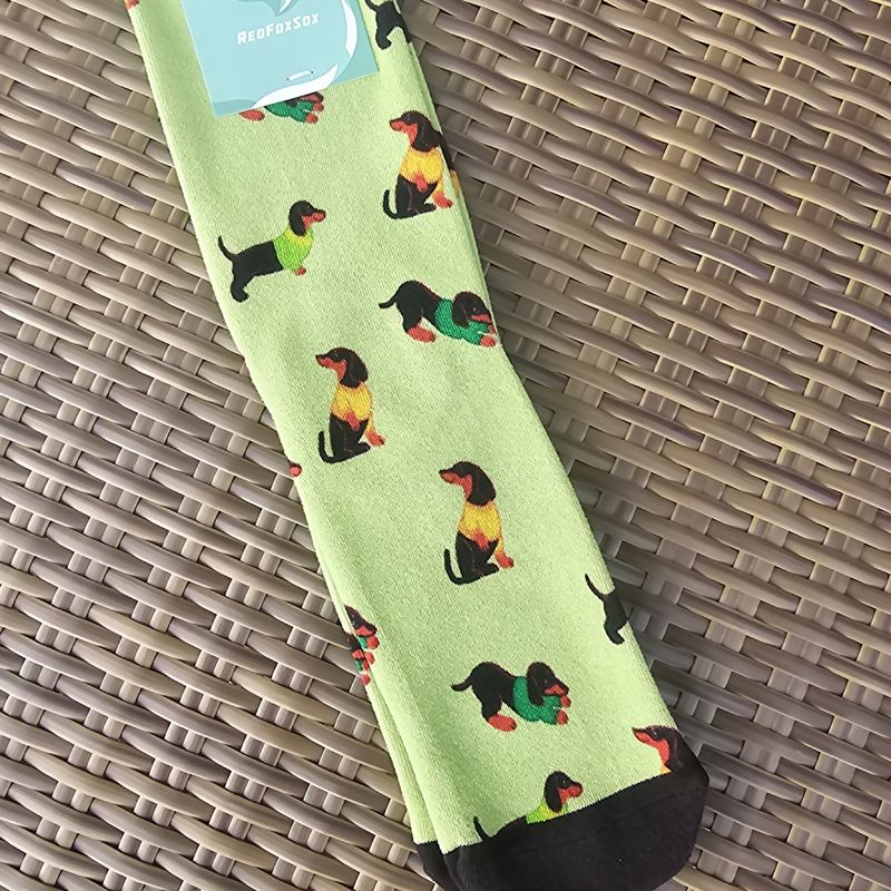 Dash Dachshund Bamboo Socks (womens 5-12/mens 6-11)