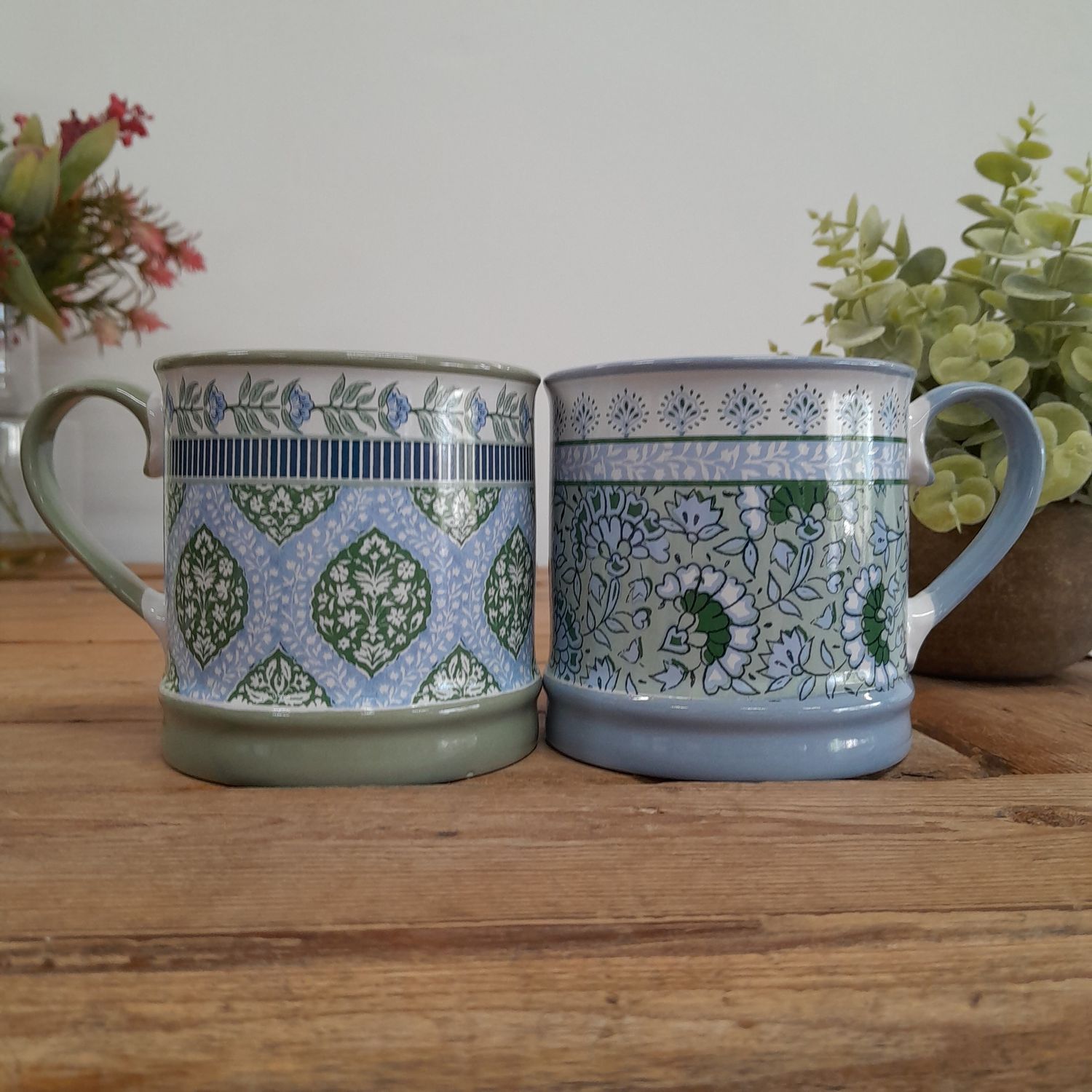 William Morris Style Set of 2 Ceramic Mugs