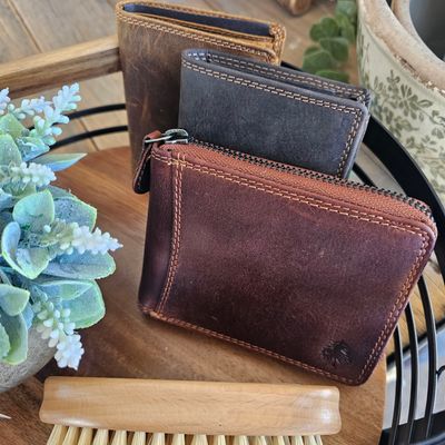 Wallets, Toiletry Bags &amp; Belts