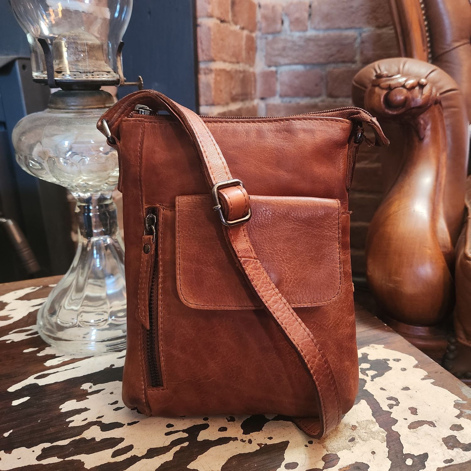 The Taylor Cross Body mobile phone Bag, Colour: Cognac