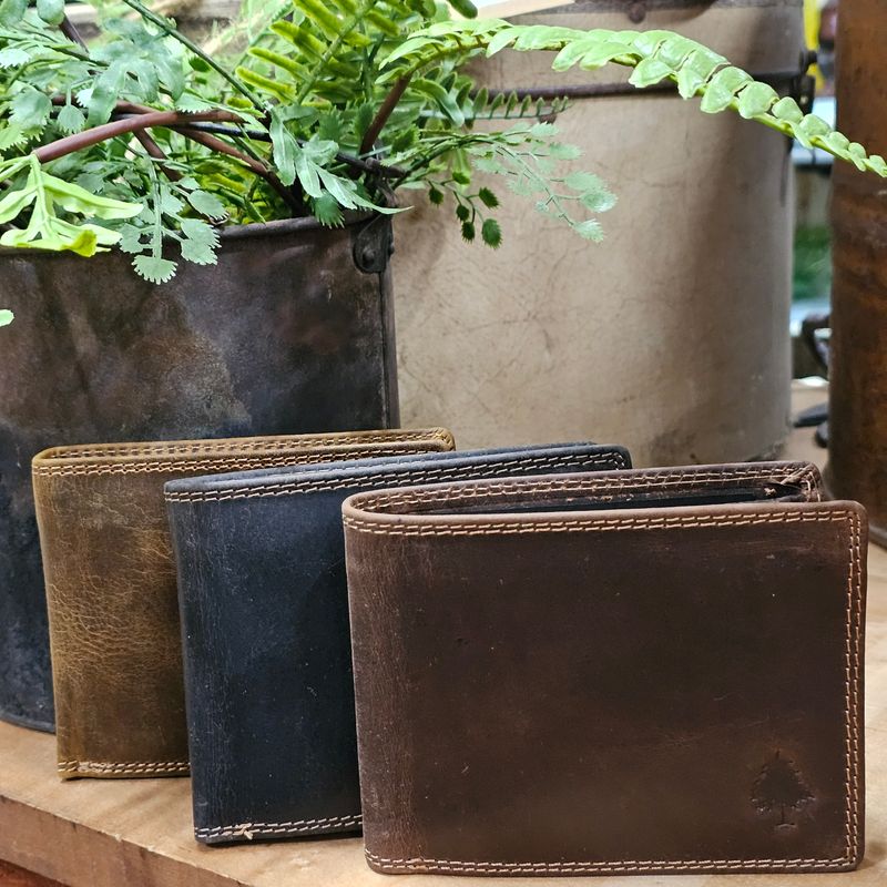 The Ryan Leather Wallet